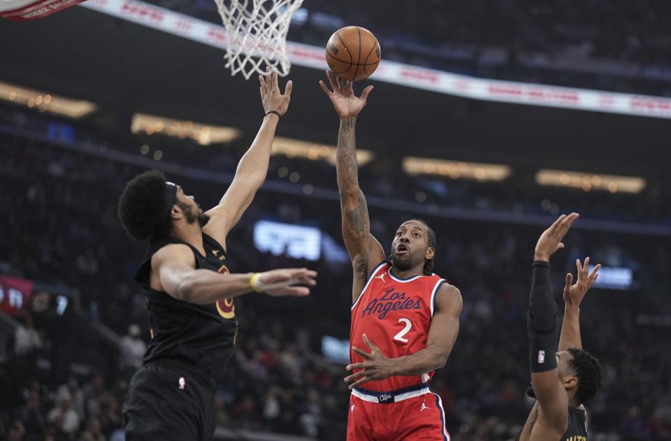 半岛体育课程-快船队主帅调整战术，迎战下一个对手