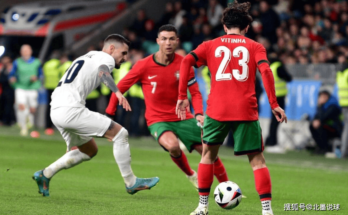 波黑对阵斯洛文尼亚友谊赛,追求胜利 波黑对阵斯洛文尼亚友谊赛,追求胜利