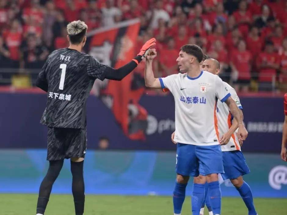 半岛体育官网入口-山东队全面崩溃，形势严峻