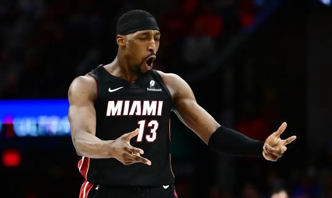 半岛体育app下载地址-热火擒下公牛，保持季后赛形势