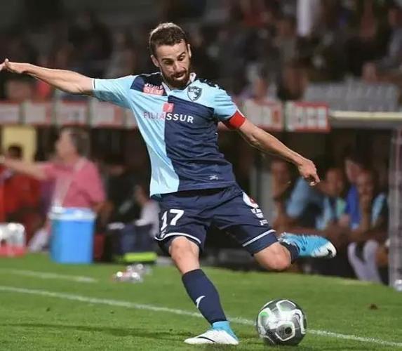 半岛体育在线-德国劲旅宣布引进新锋线利器，战力大增