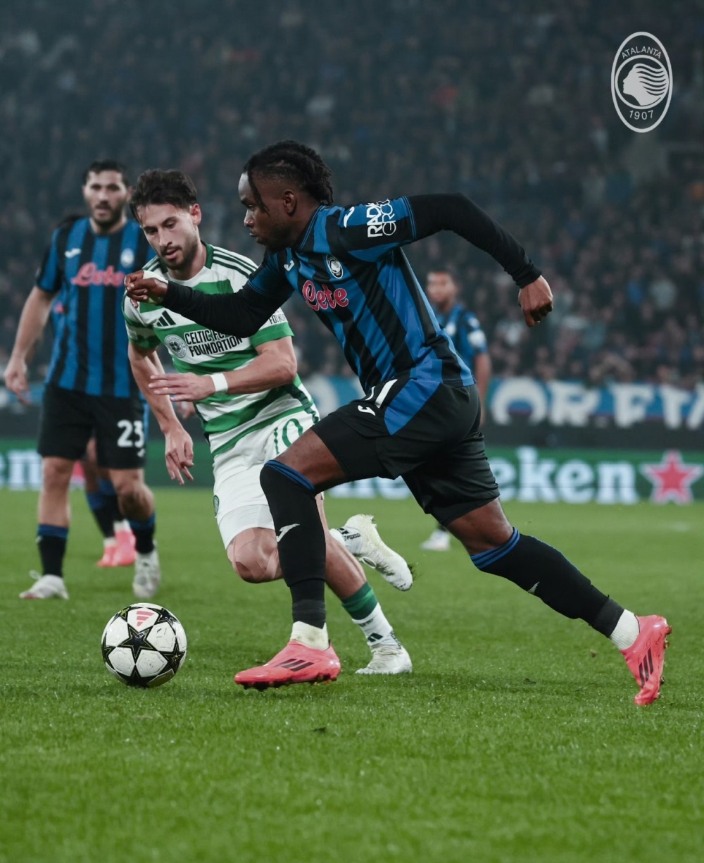 包含AC米兰客场惊险胜那不勒斯,保持不败的词条 包含AC米兰客场惊险胜那不勒斯,保持不败的词条