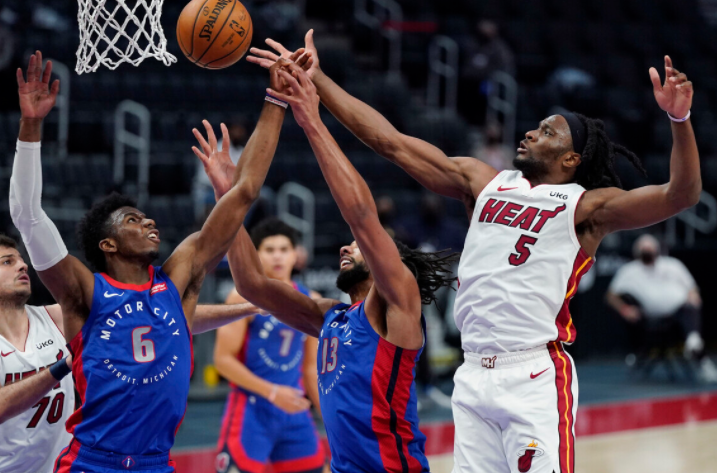 半岛体育app-比赛进行到最后一刻，胜负尚未决定