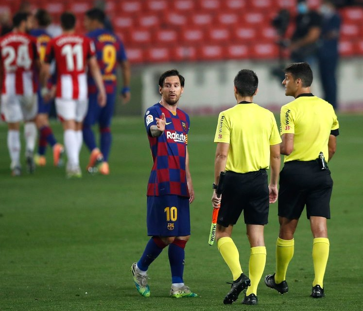 半岛体育在线登录-瓦伦西亚大胜马略卡，重返争冠行列的简单介绍