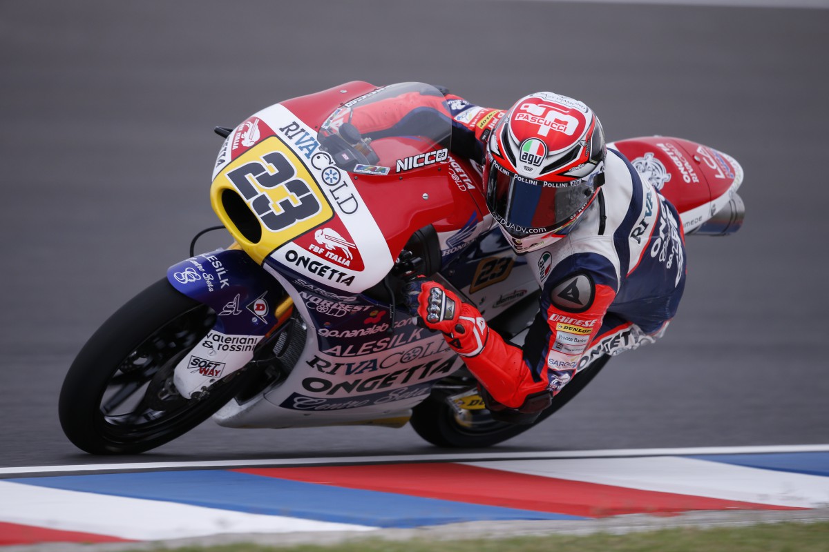 阿根廷选手奋勇争先，一路领先