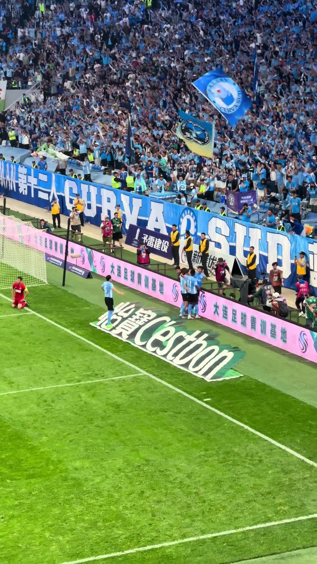 精彩进球如珠,队伍呈现出色发挥的简单介绍 精彩进球如珠,队伍呈现出色发挥的简单介绍