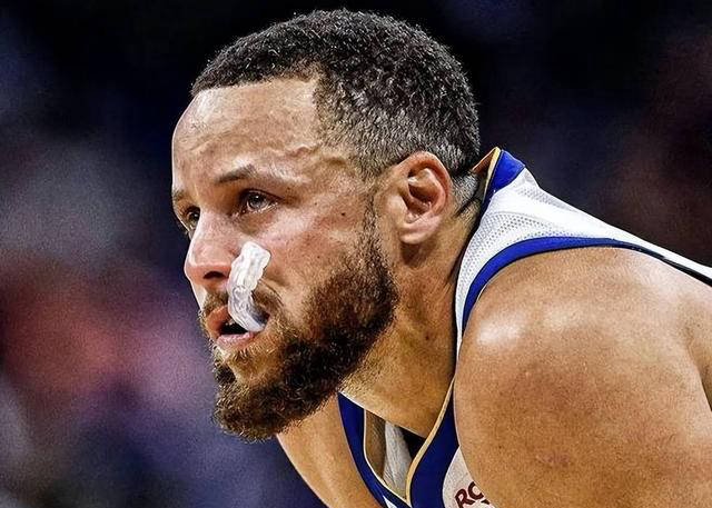 勇士遭遇连败，库里状态低迷的简单介绍