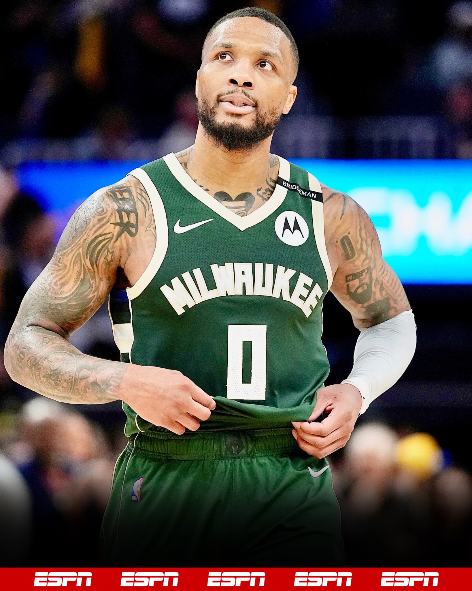 雄鹿再胜独行侠，米德尔顿砍下全场最高25分